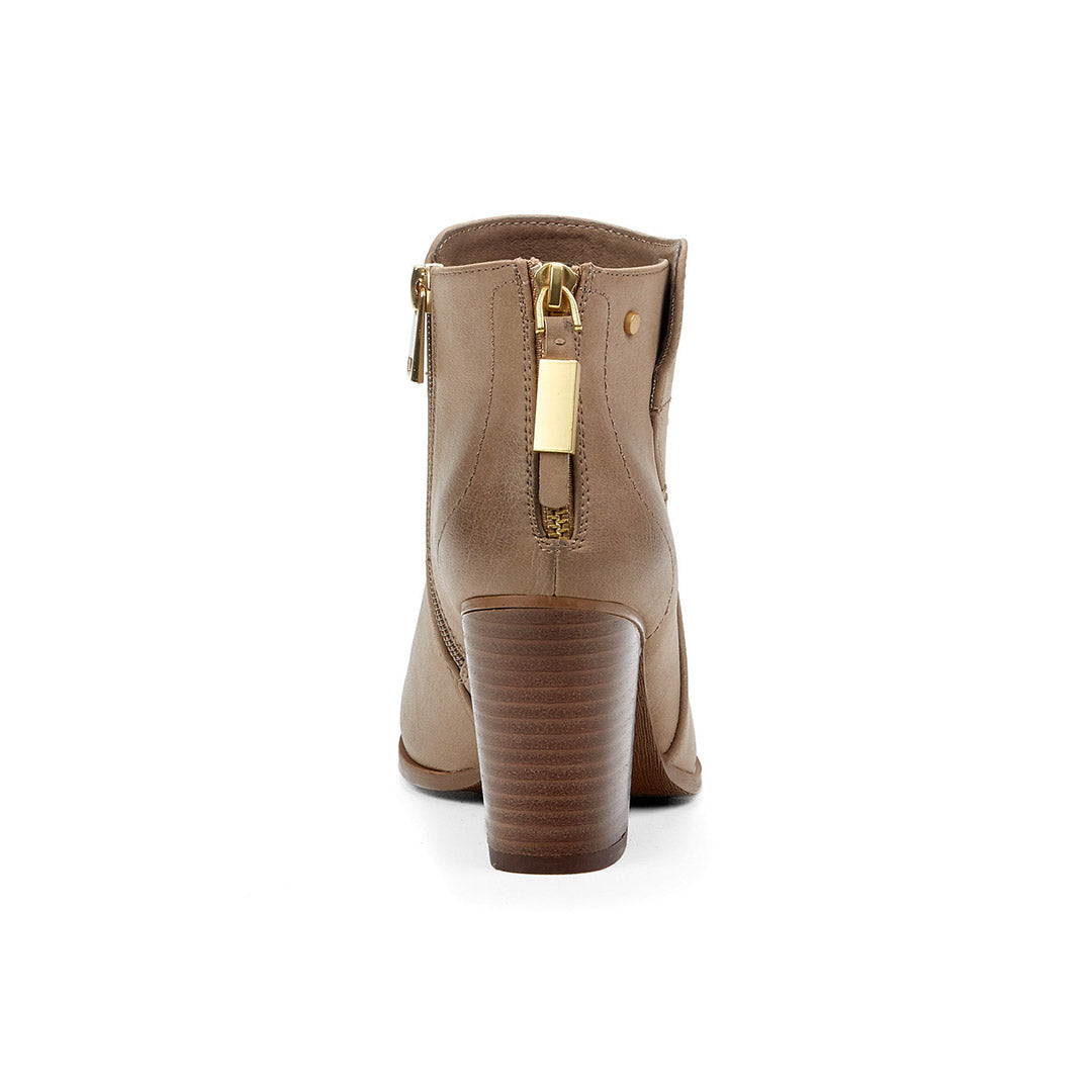 107888-21-montana-4_01464f00-86f1-487c-8be3-3addadb4d8a2-Montana-Women's Fashion Light Boots-Chelsee Girl-Yellow Shoes
