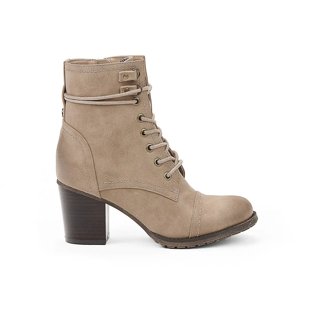 105670-25-sentier_58fdd7e5-be97-443d-8744-2336c5316b40-1503400068-Sentier-Women's Fashion Light Boots-chelsee girl-Yellow Shoes
