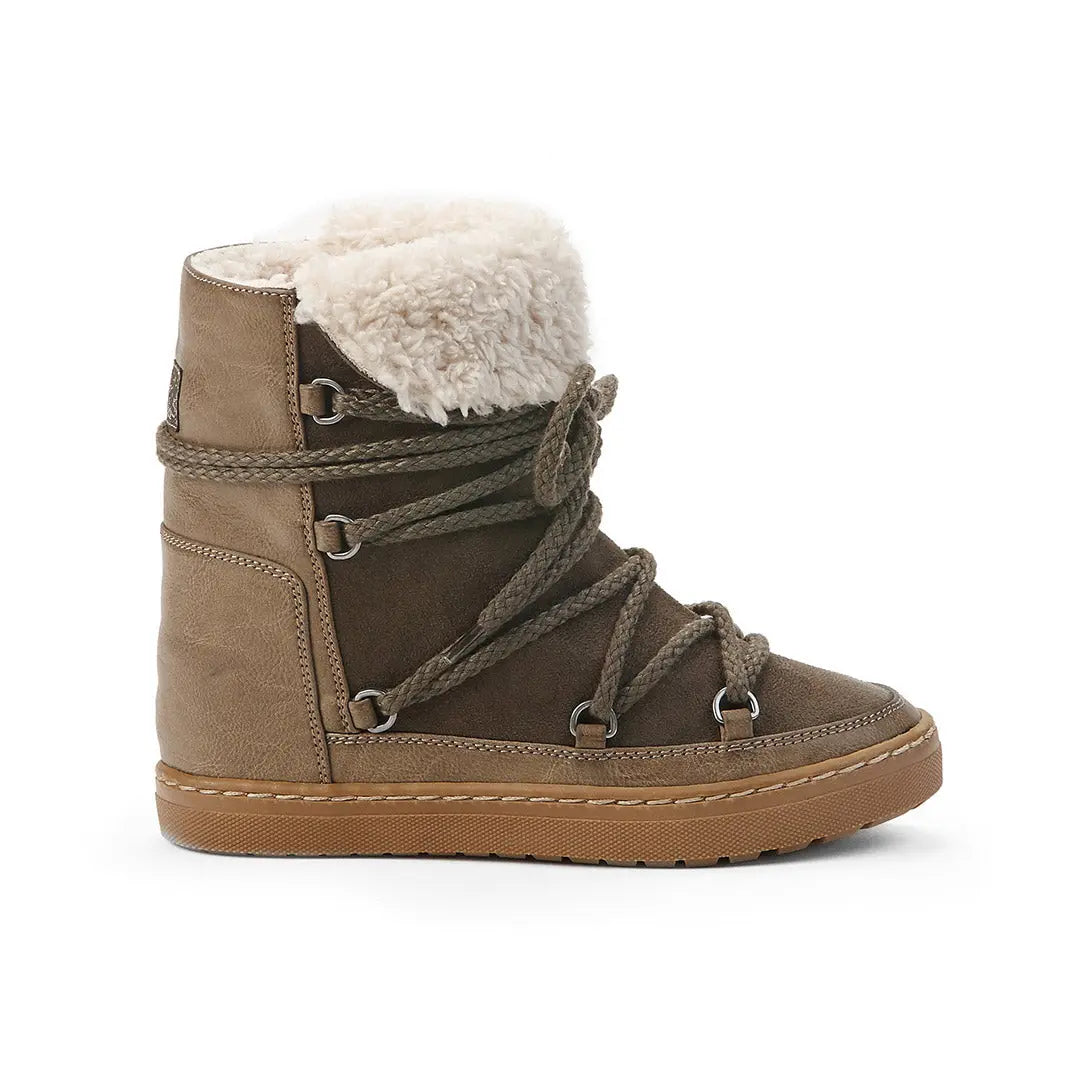 105946-61-blizzy-1531400146-Blizzy-Women's Winter Boots-Chelsee Girl-Yellow Shoes