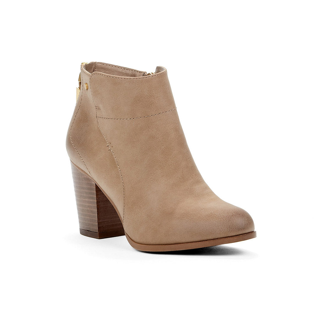 107888-21-montana-1_8cbc0072-d585-4007-ad94-9c4e73c1d497-Montana-Women's Fashion Light Boots-Chelsee Girl-Yellow Shoes