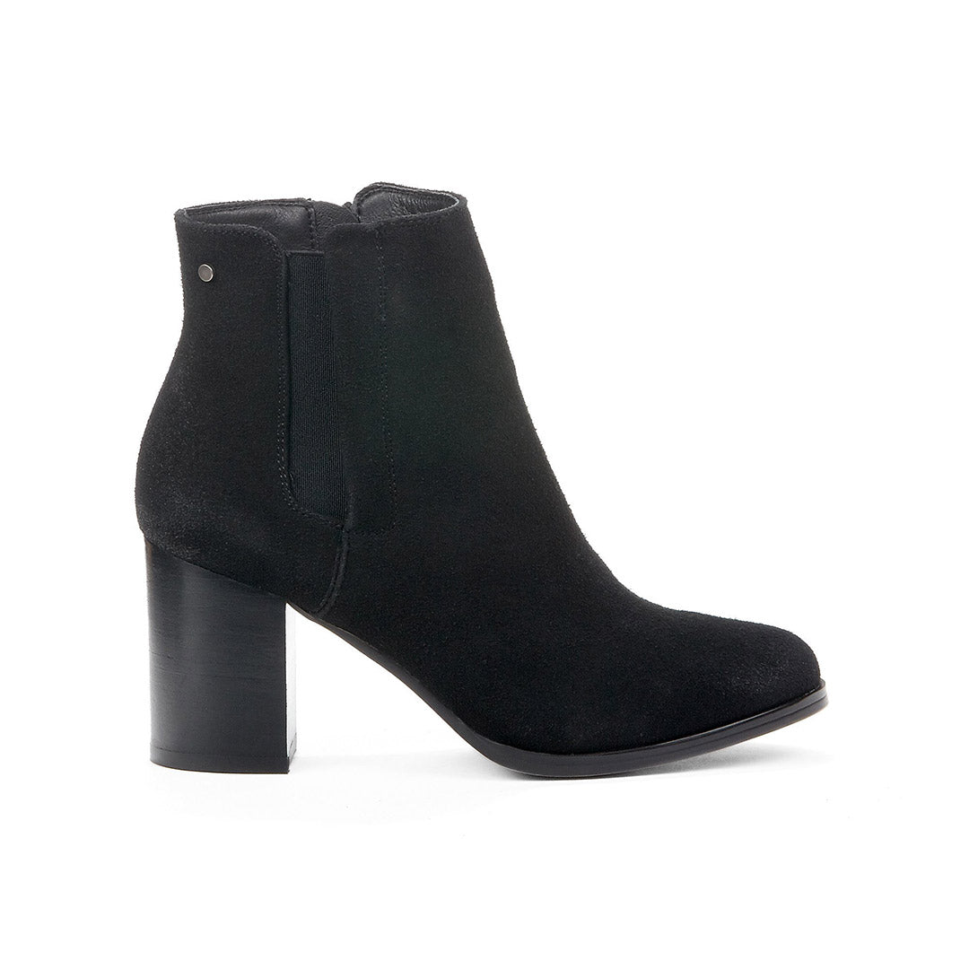 107891-01-taken_588d50e0-0d1e-42cc-9db9-3c8b9d32f62f-1723100054-Taken-Women's Fashion Light Boots-Chelsee Girl-Yellow Shoes