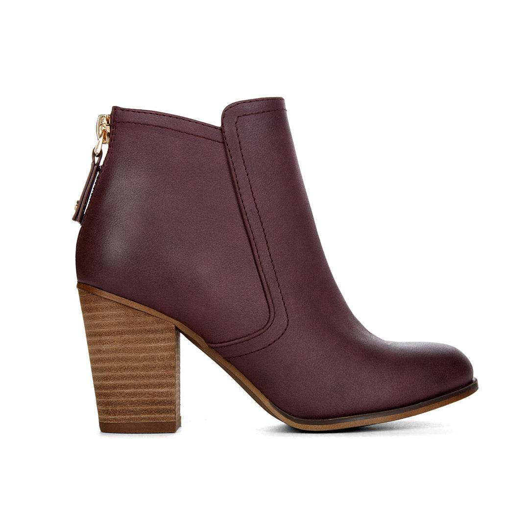 111038-50-essential-1-2031200269-Essential-Women's Fashion Light Boots-Chelsee Girl-Yellow Shoes