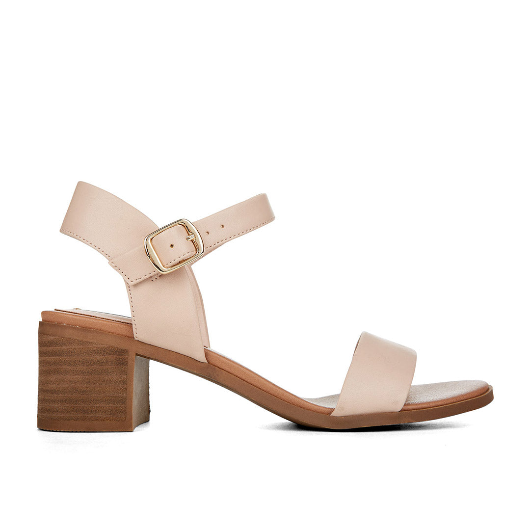 111314-68-becca-01-2049000148-becca-Women's Sandals-Chelsee Girl-Yellow Shoes