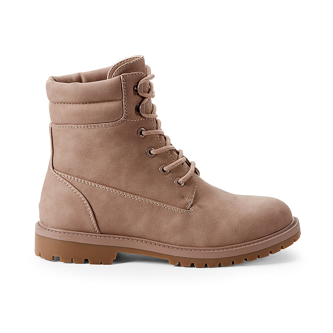 112017-68-working-01_da16f107-3c51-48ac-a868-5b649d47de28-2132700244-Working-Women's Fashion Light Boots-Chelsee Girl-Yellow Shoes