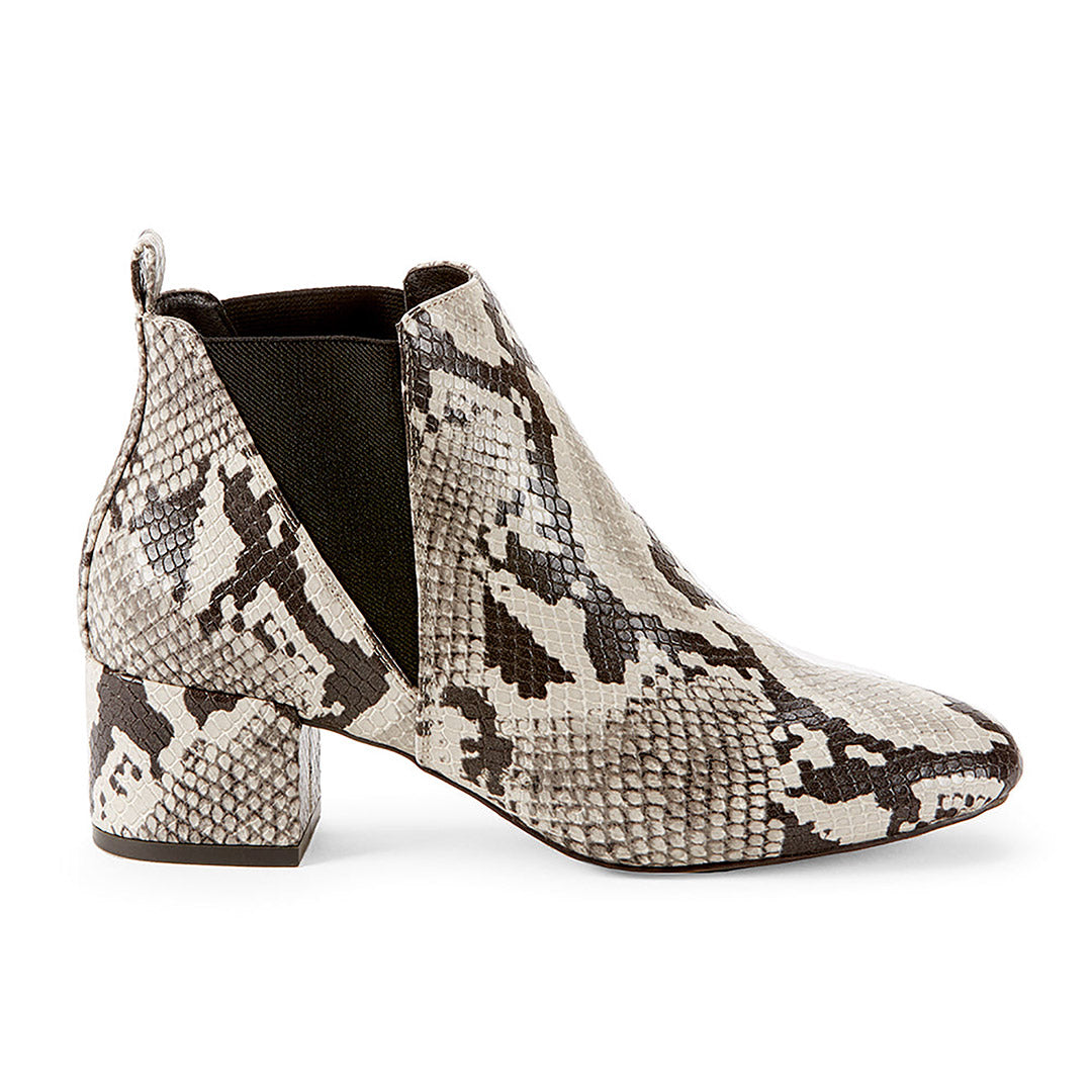 112390-29-blancaII-01-2160100129-Blanca II-Women's Fashion Light Boots-Chelsee Girl-Yellow Shoes