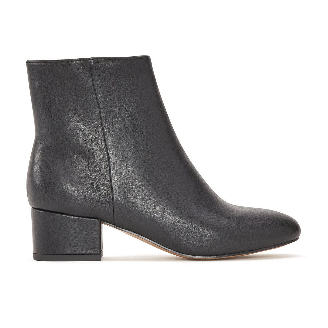 114286-01-BRIMA_II-1-2343700050-Brima II-Women's Fashion Light Boots-Chelsee Girl-Yellow Shoes